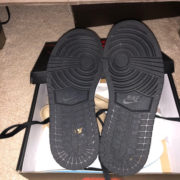 Air Jordan Retro 1 high  OG NRG gold toe size 4/36 - Picture 3 of 8